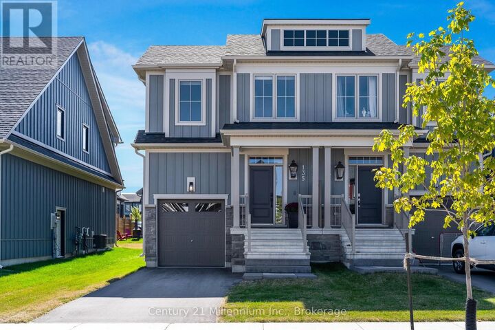 135 Courtland Street  Blue Mountains ON L9Y 0R4 photo