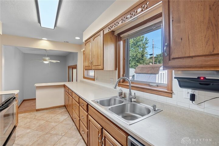 Property Photo: 1131 Wenbrook Drive OH 45429