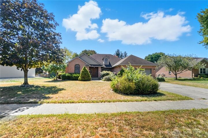 Property Photo: 355 Ethelrob Circle OH 45005