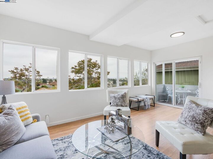Property Photo:  812 Washington Avenue  CA 94706 