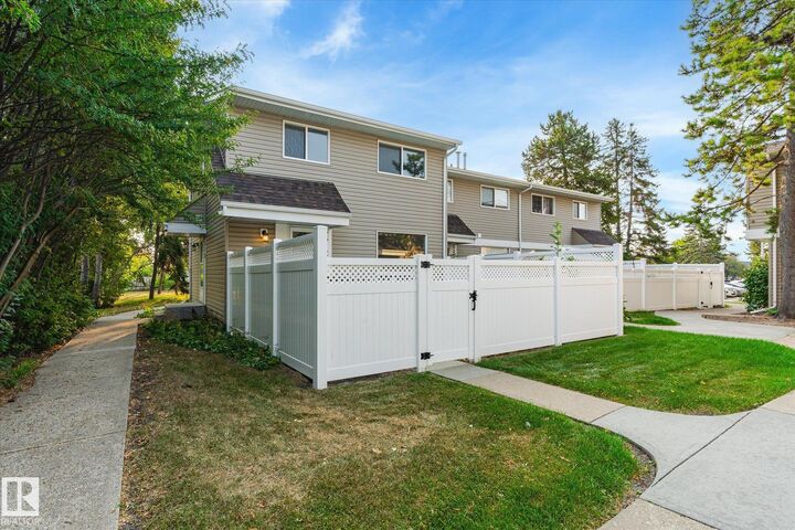 Property Photo:  5312 McLeod Road NW  AB T5A 3N7 