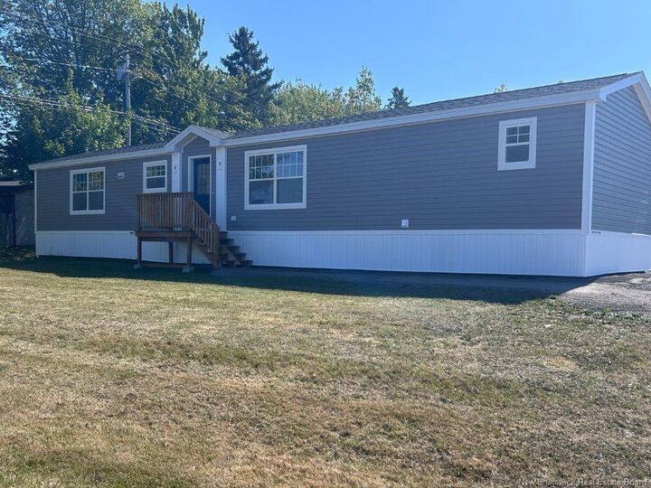 Property Photo:  27 Dupuis Avenue  NB E1H 1E2 