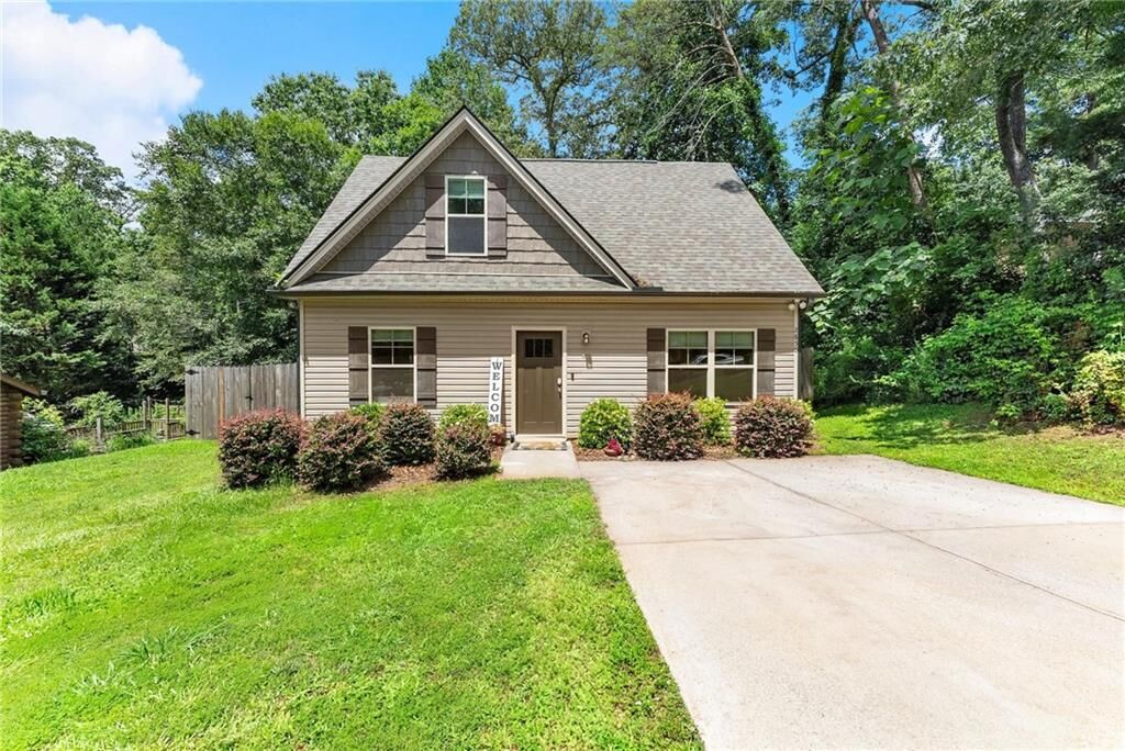 Property Photo:  2850 Winchester Drive  GA 30041 