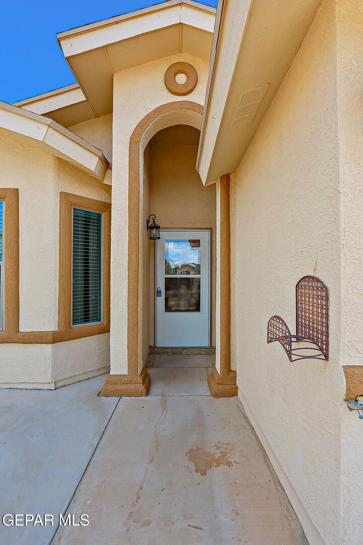 Property Photo:  4908 Silver Ranch Avenue  TX 79934 