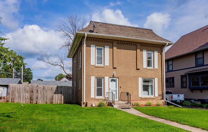 Property Photo: 525 6th Street IA 50201