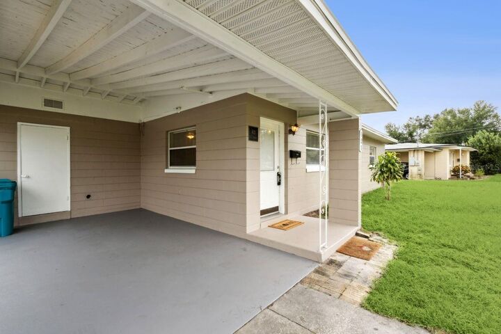 Property Photo:  621 El Vedado Avenue  FL 32807 