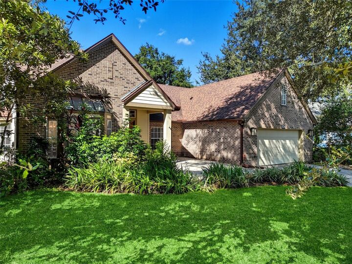 Property Photo: 7832 Rollingridge Court FL 32835