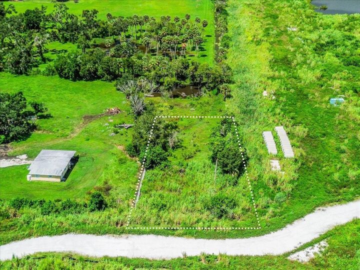 Property Photo: 2111 15th Street E FL 34208