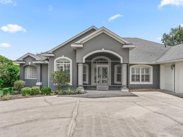 Property Photo: 39640 Harbor Hills Boulevard FL 32159