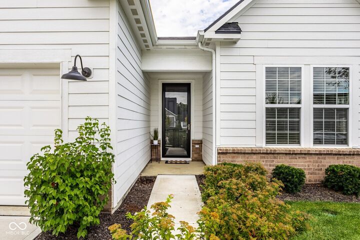 Property Photo:  2813 Lord Murphy Drive  IN 46074 