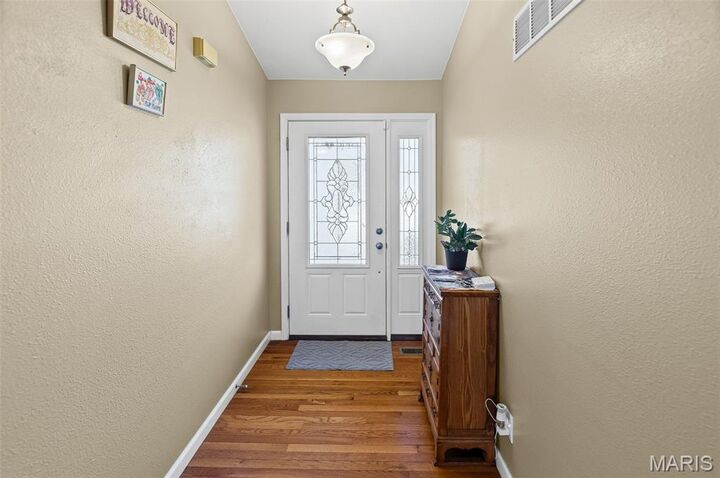 Property Photo:  1440 Martin Drive  IL 62294 