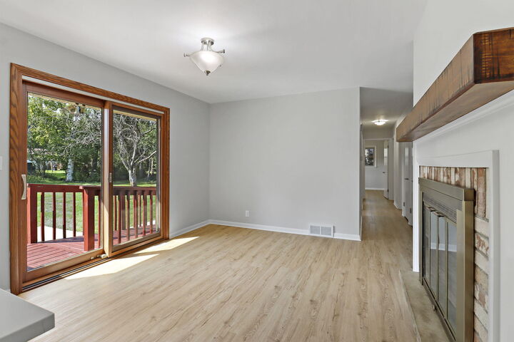 Property Photo:  4244 Pennington Ln  WI 53403 