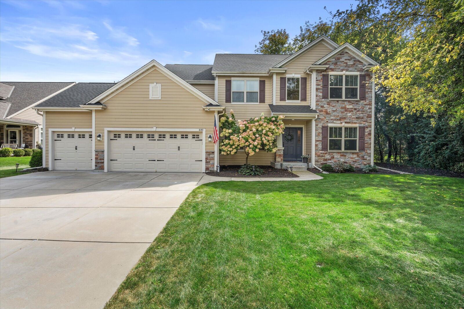 Property Photo: 449 Lake Bluff Dr WI 53066