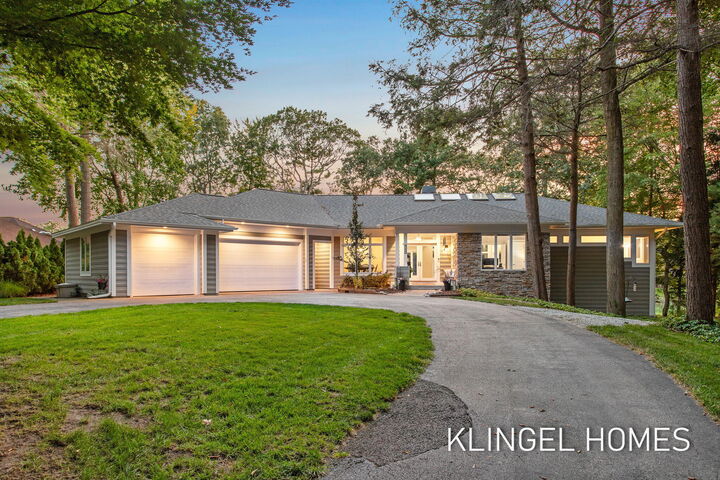 4235 Braeburn Court  Norton Shores MI 49441 photo