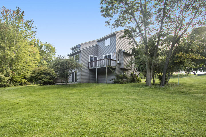 Property Photo:  4128 Byron Road  MI 49426 