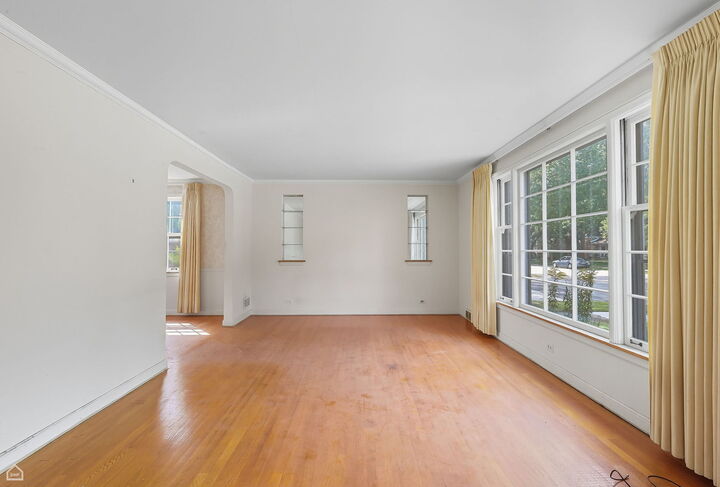 Property Photo:  8301 Karlov Avenue  IL 60076 