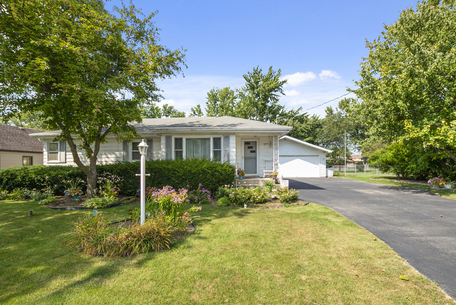 Property Photo: 10832 Carpenter Street IL 60448