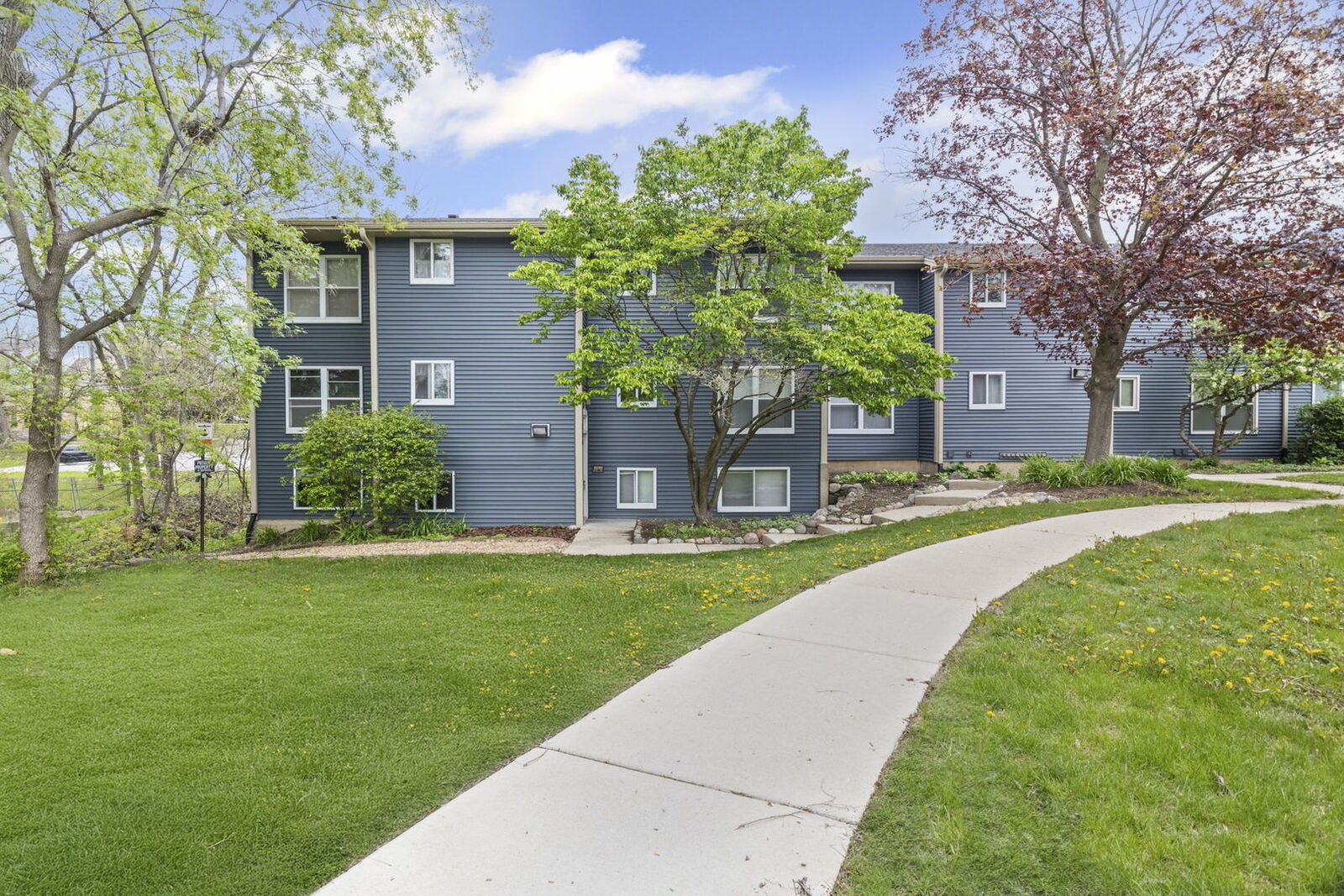 Property Photo:  764 Terrace Court A  IL 60120 
