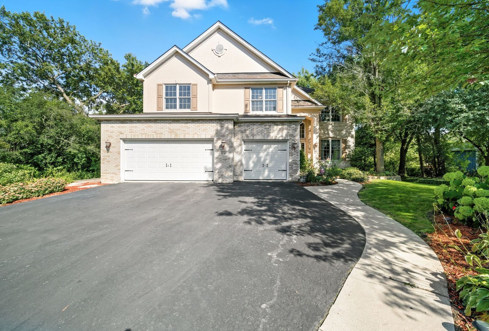 Property Photo:  5727 Howard Avenue  IL 60525 