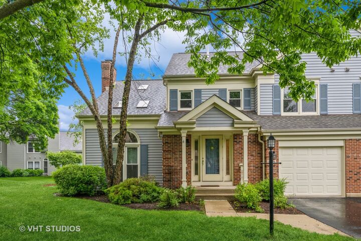 1949 N Charter Point Drive 1949  Arlington Heights IL 60004 photo