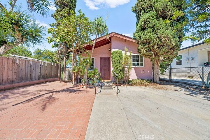 Property Photo:  935 Esperanza Street  CA 90023 