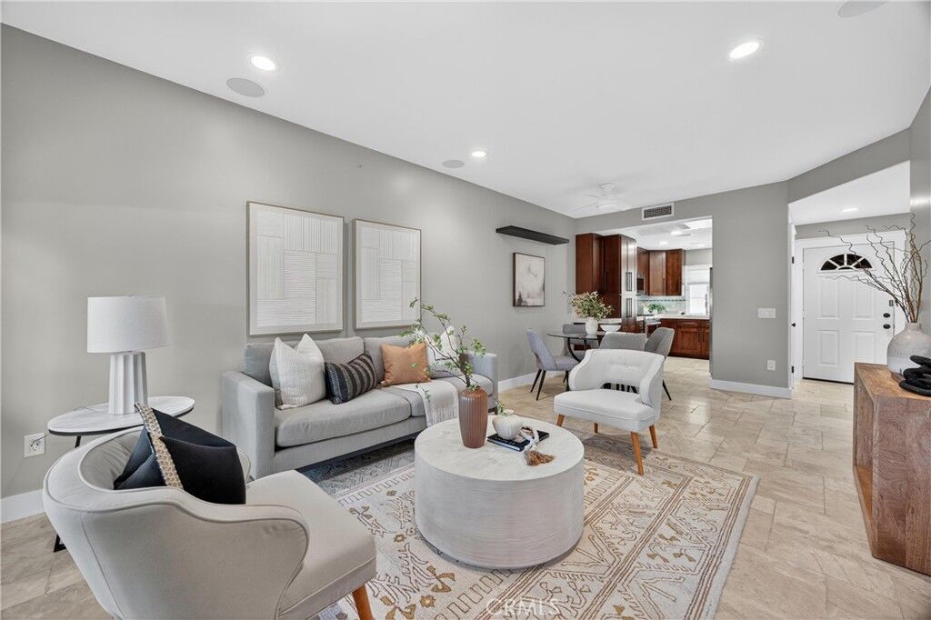 Property Photo:  188 Via Contento  CA 92688 