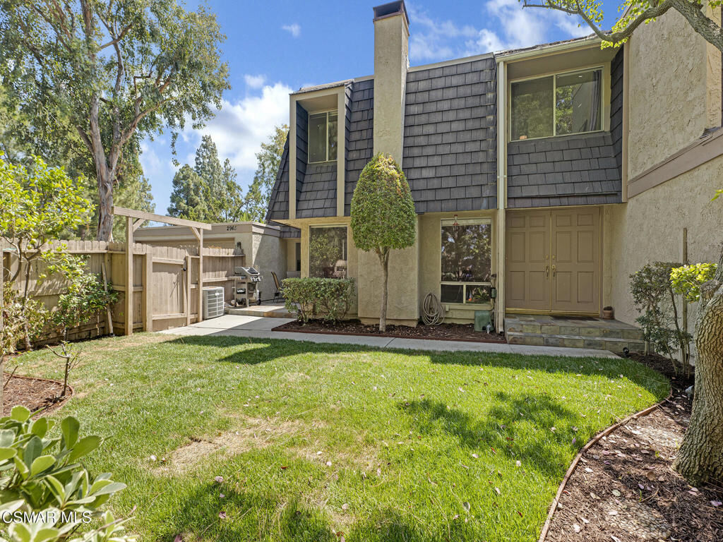 Property Photo:  2965 Dogwood Circle  CA 91360 