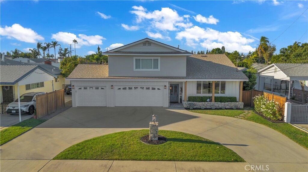 Property Photo:  9929 Park St  CA 90706 