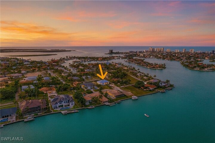 Property Photo:  1631 N Copeland Drive  FL 34145