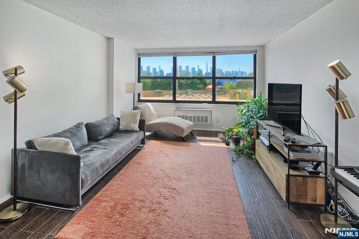 Property Photo:  7004 Boulevard East 2E  NJ 07093 