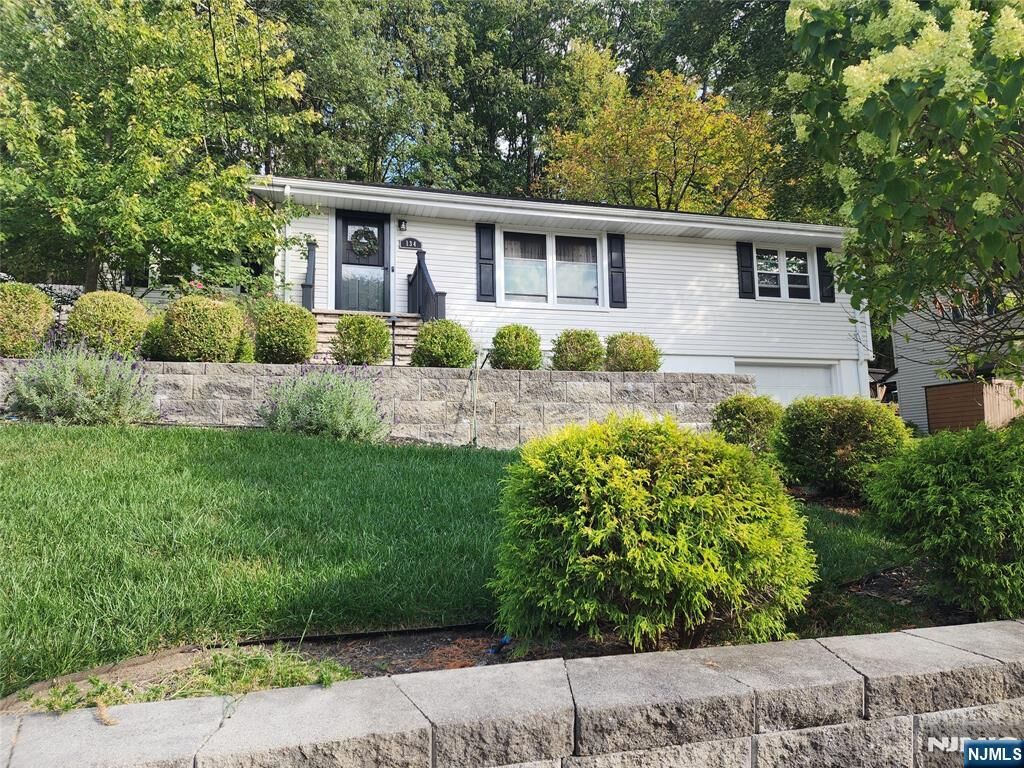 Property Photo:  134 Rafkind Road  NJ 07403 