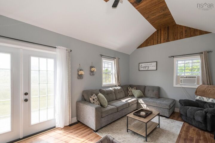 Property Photo:  885 Highway 236  NS B0N 2A0 