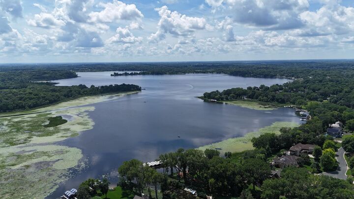 Property Photo:  2940 Washta Bay Road  MN 55331 