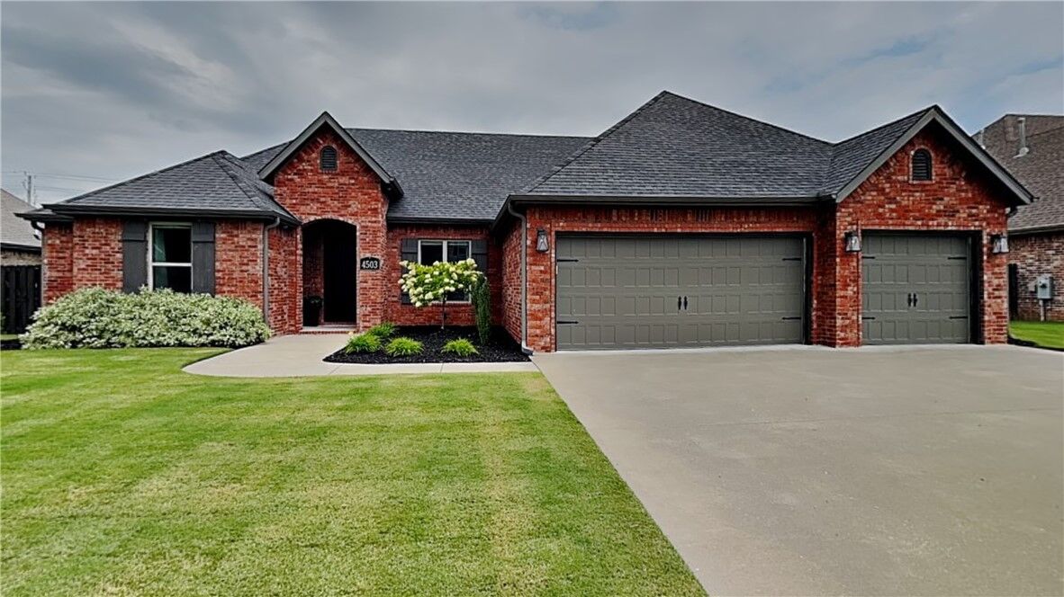Property Photo:  4503 W Canopy Meadows Drive  AR 72758 