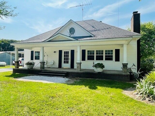 Property Photo: 17273 London Road AR 72732