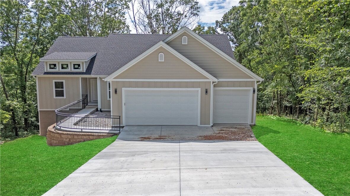 Property Photo:  13 Hudson Lane  AR 72715 