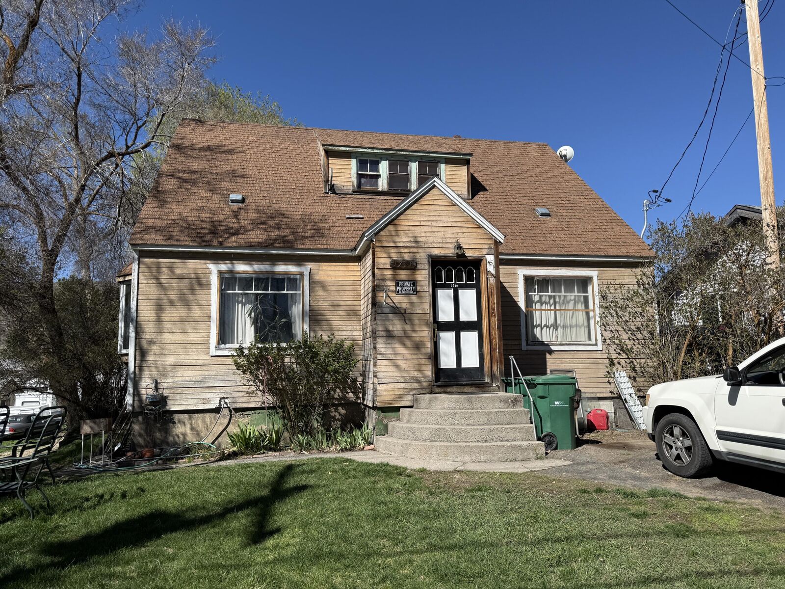Property Photo: 1740 Riverside Drive OR 97601
