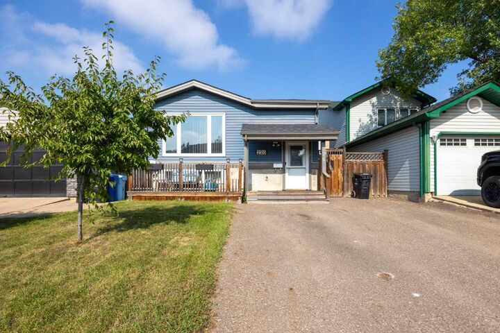 Property Photo: 226 Windsor Drive AB T9H 4R3