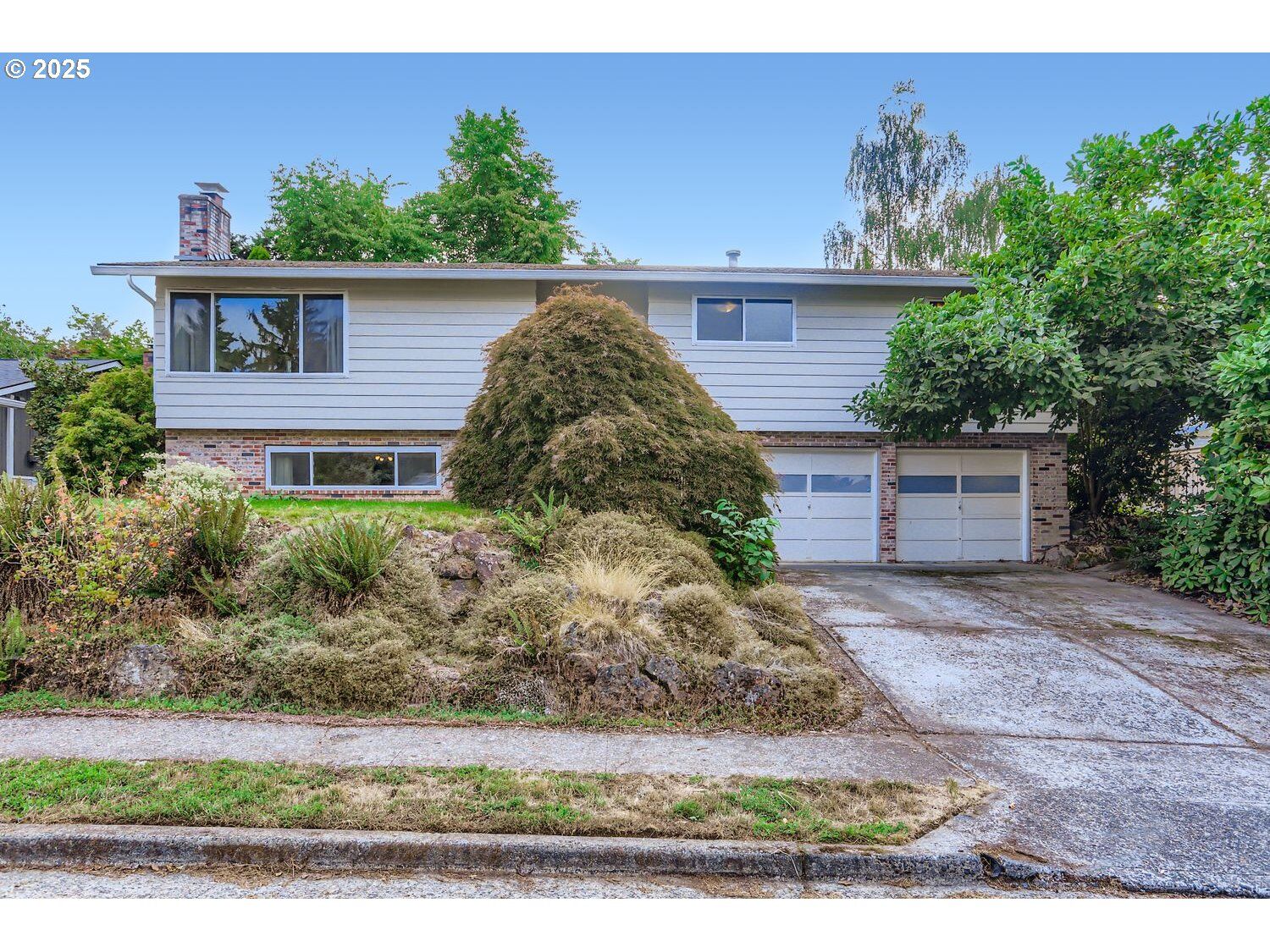 Property Photo:  14320 SW Cherryhill Dr  OR 97008 