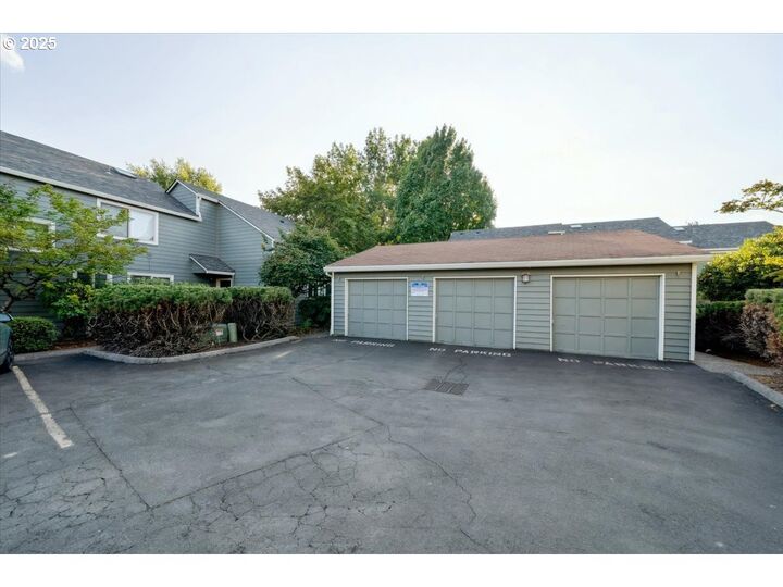 Property Photo: 20454 SW Rosa Dr OR 97078