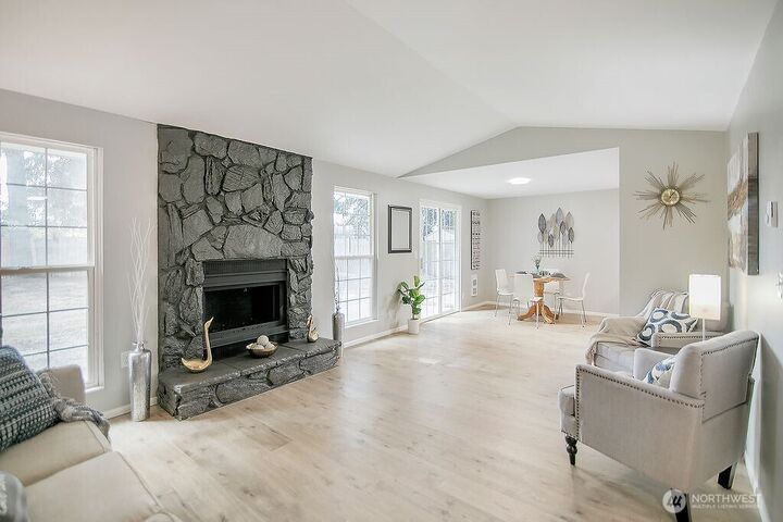 Property Photo:  5713 NE 38th Street  WA 98661