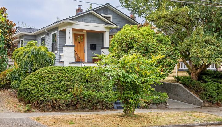 Property Photo:  1815 N 55th Street  WA 98103 