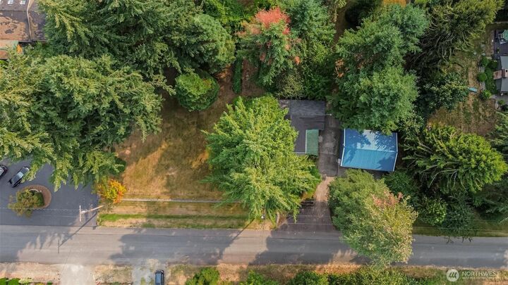 Property Photo: 18629 SE 215th Street WA 98058