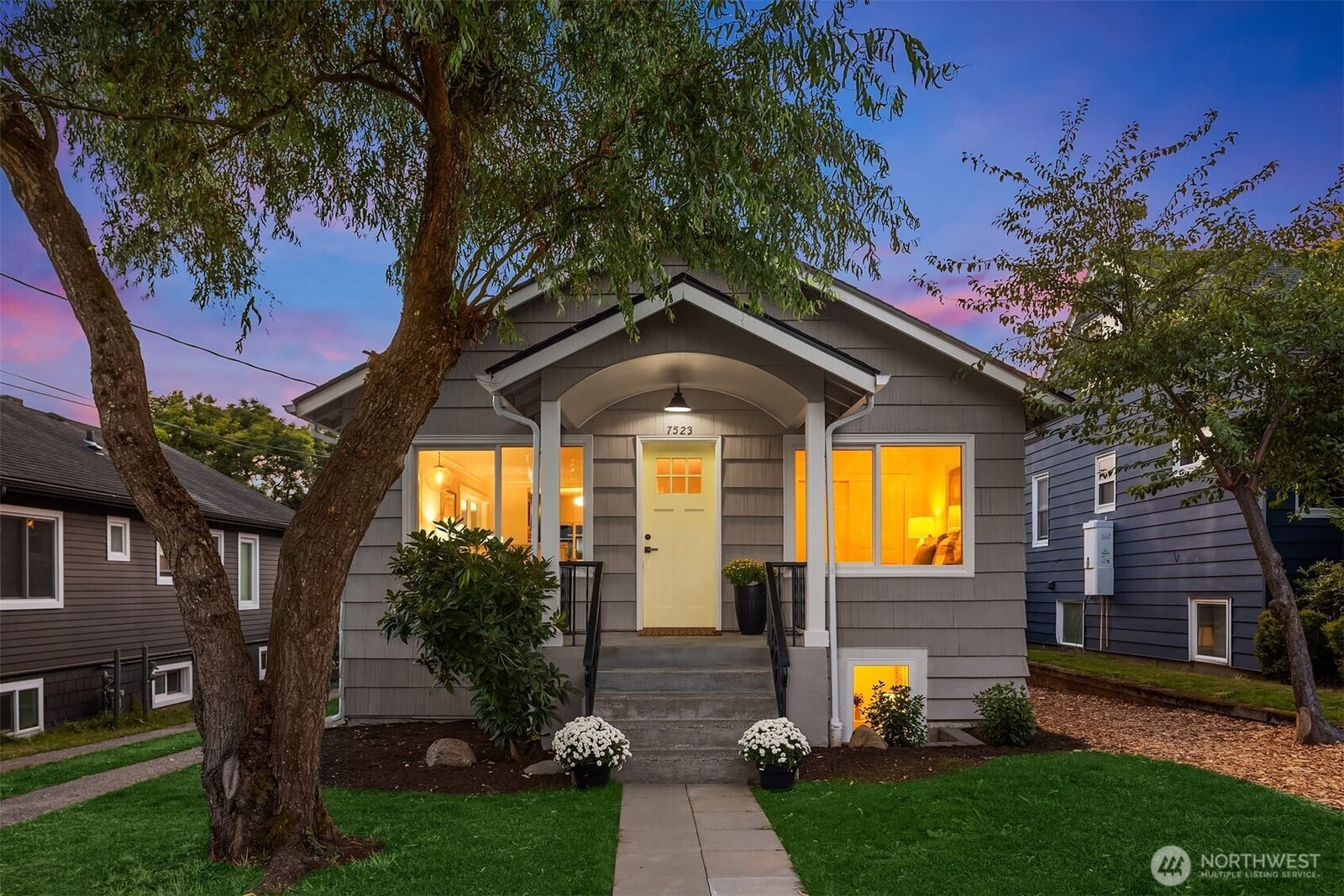 Property Photo: 7523 12th Avenue NW WA 98117