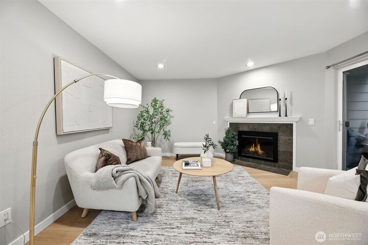 3233 NE 12th Street 207  Renton WA 98056 photo