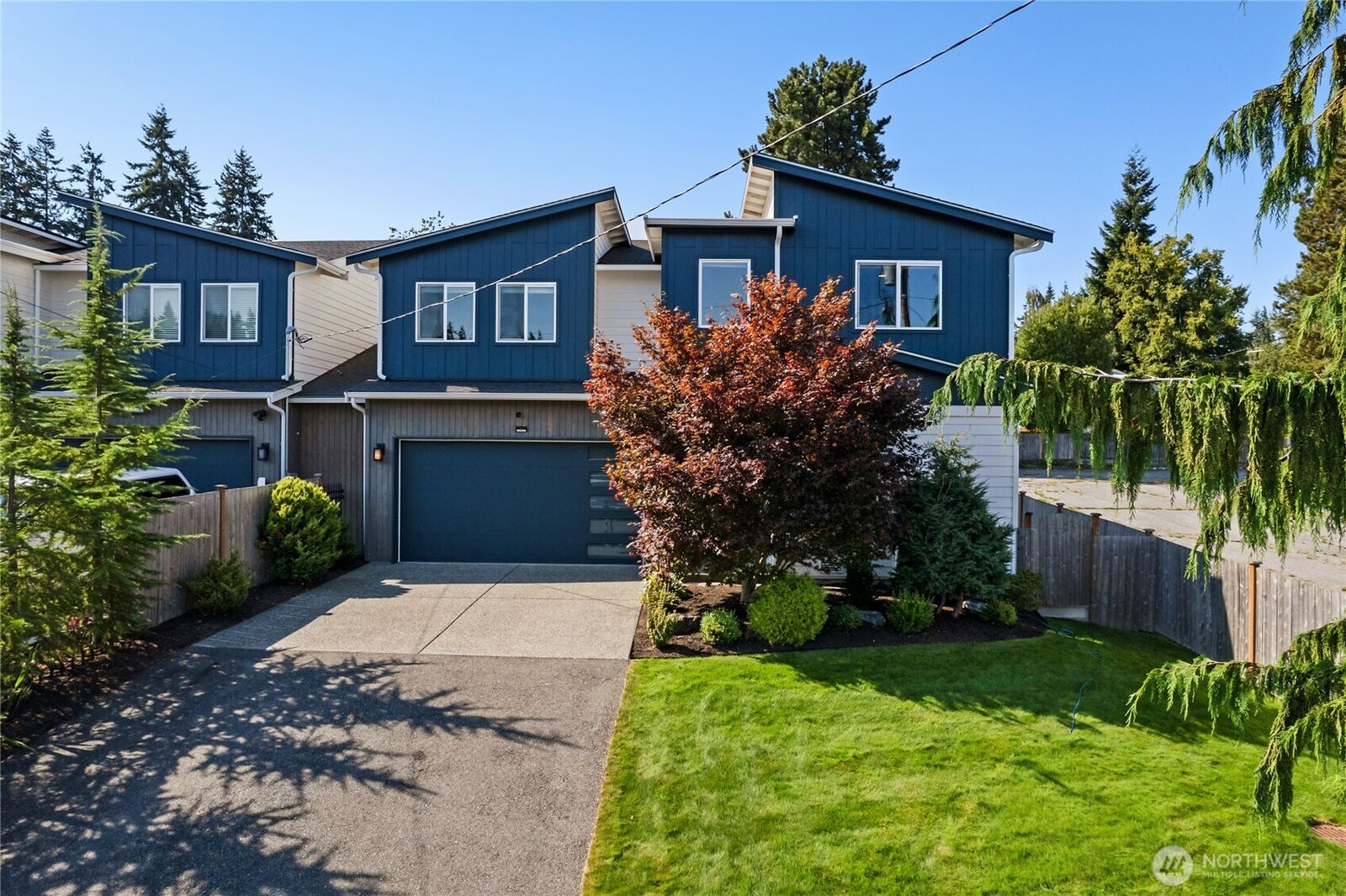 Property Photo:  5304  Fleming Street B  WA 98203 