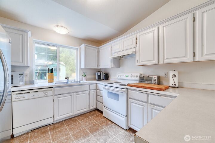 Property Photo: 19307 115th Street Ct E WA 98391