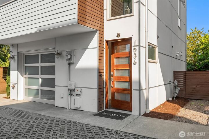 Property Photo: 1536 19th Avenue S WA 98144