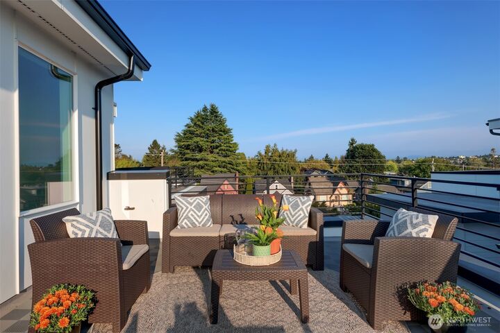 Property Photo: 7721 A Mary Avenue NW WA 98117
