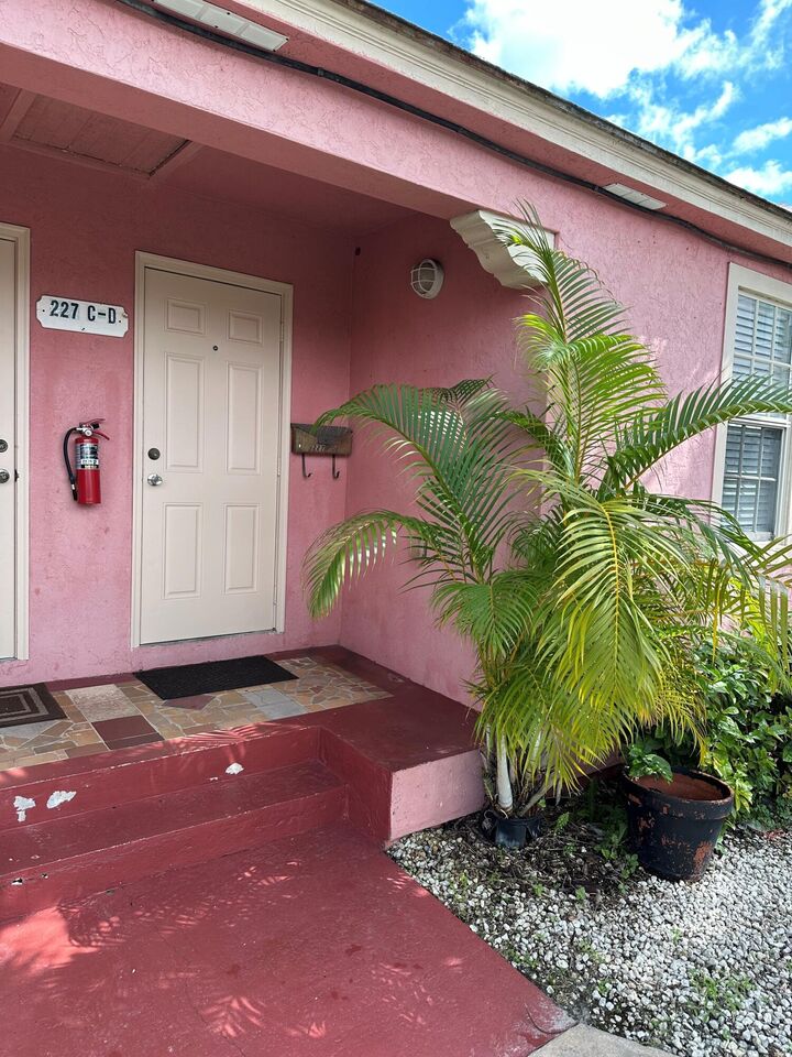 Property Photo:  227 Foresteria Drive D  FL 33403 